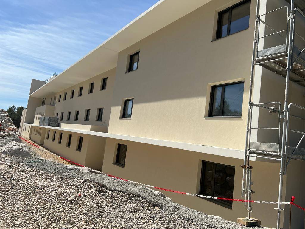 Rénover avec un revêtement plastique épais ( RPE), à la Clinique Saint Clément de Rivière