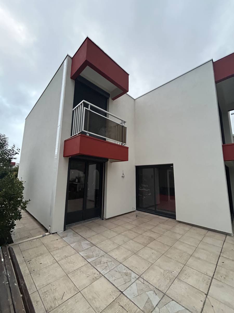 Ravalement de façade avec ITE en PSE 170 mm à Montpellier