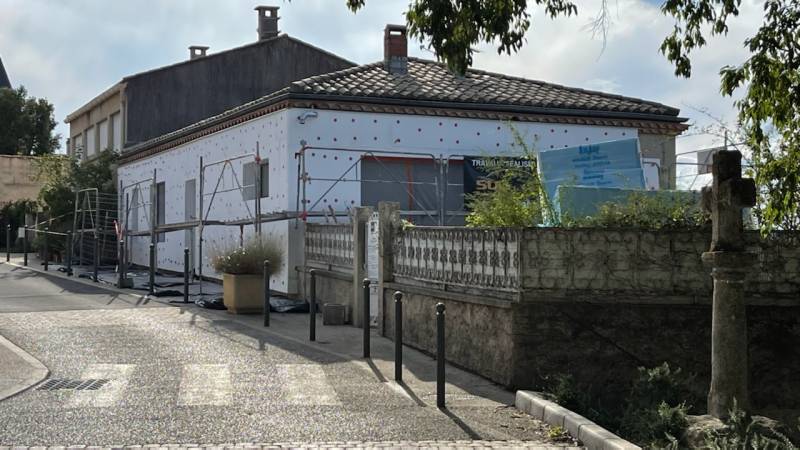 Opter pour l’isolation par l’extérieur avec polystyrène pour améliorer la performance énergétique de sa maison à Saint-Gely-du-Fesc dans l'Hérault
